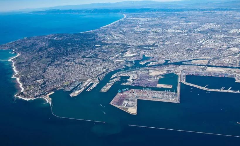 Port of Los Angeles import volume drops 17% in Aug 2022 ロサンゼルス港の輸入量、2022年8月に17%減少