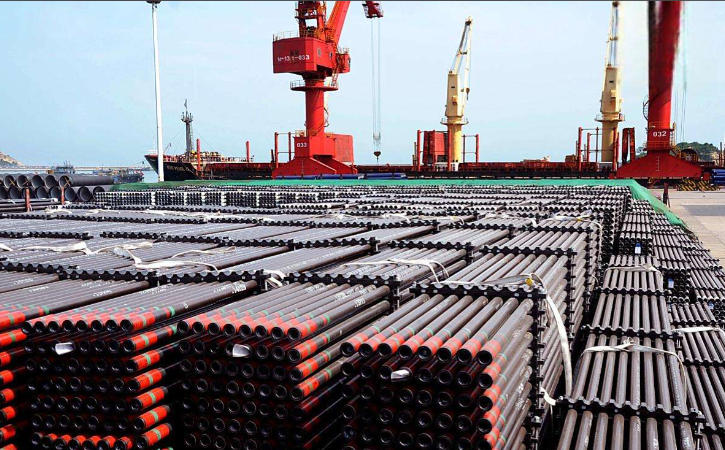 中国の鉄鋼出荷量 25％増、乾散貨輸送の構図を再編成