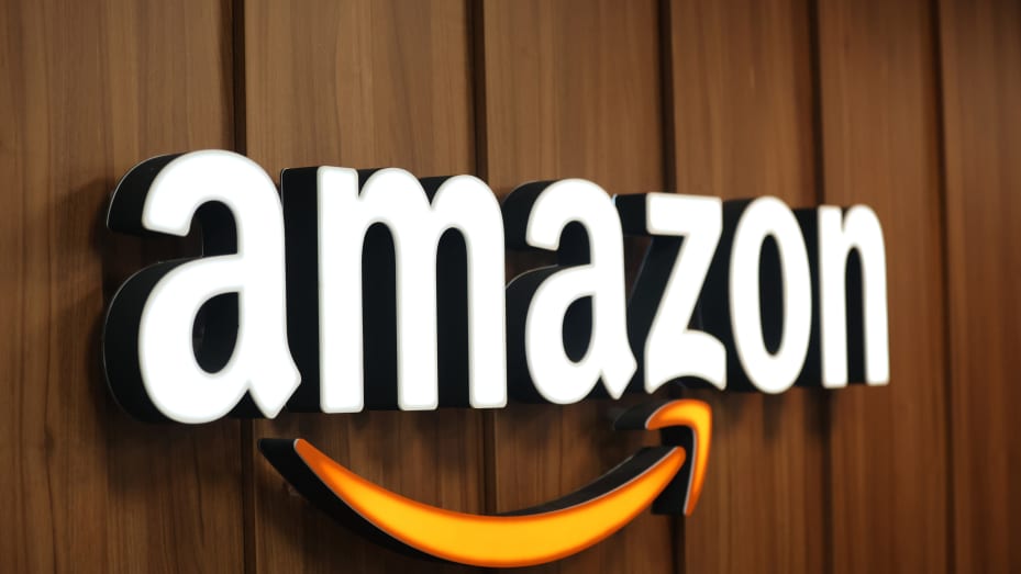 アマゾン、従業員1万8000人を解雇へ